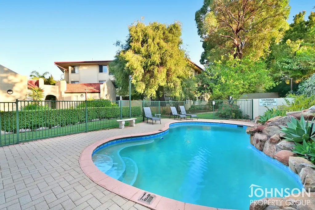 Refurbished Apartment with a Complex Pool !