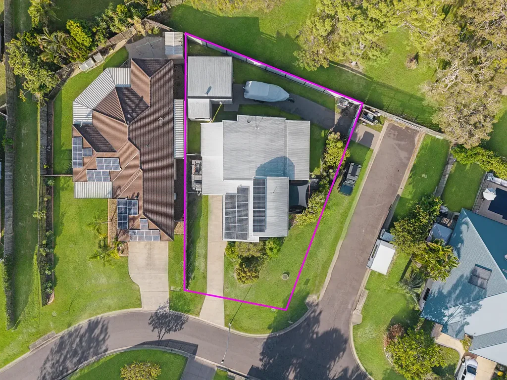 12 Whipbird Court, Urangan, QLD 4655