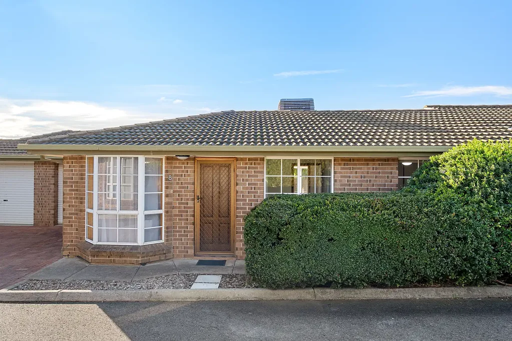 Wynn Vale 2침실 Coveted Estate-Style Living Close to Local Leisure Track