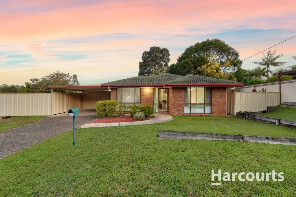 Petrie 3Kwarto Endless Potential on a Spacious 802m² Block in a Prime Petrie Location