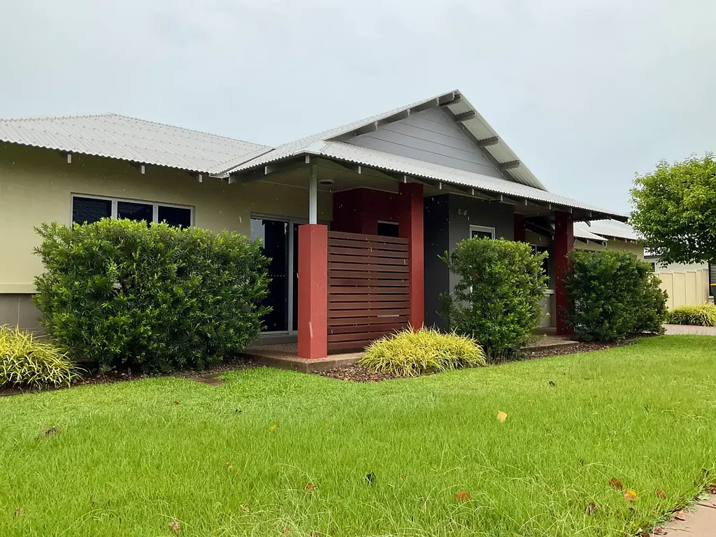 Address Withheld, Lyons, NT 810