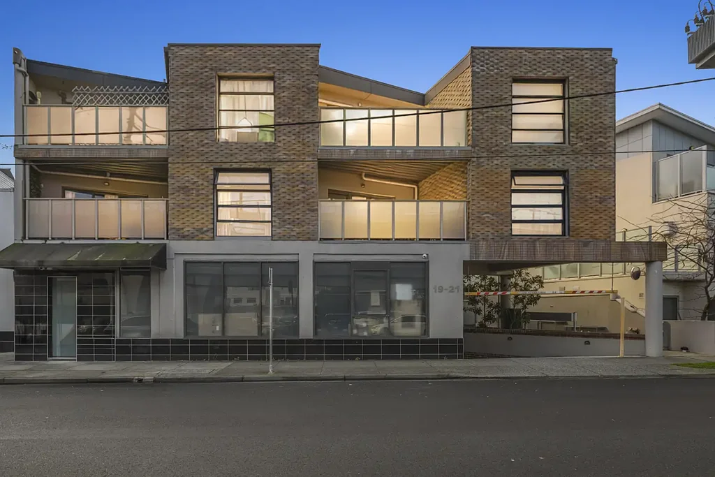 Hughesdale 2部屋 Homely Space & Courtyard with the Solace of Secure Apartment Living