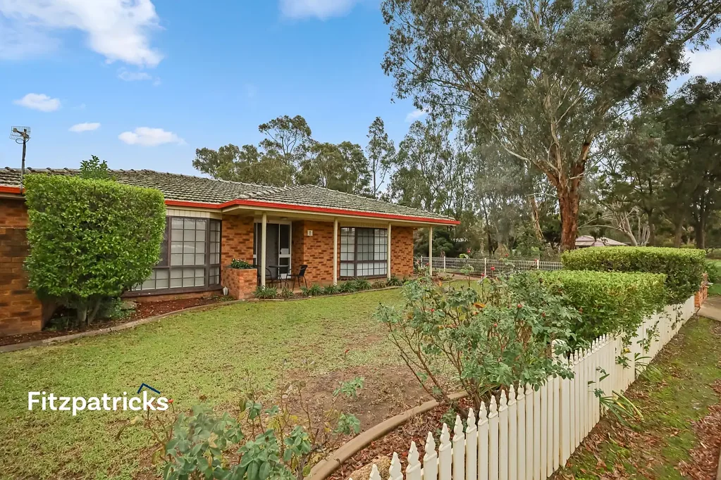 Centrally Located and Fully Furnished