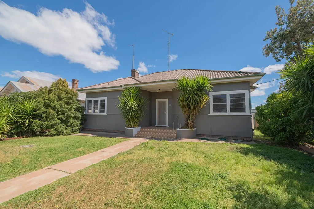 28 Operator Street, West Wyalong, NSW 2671