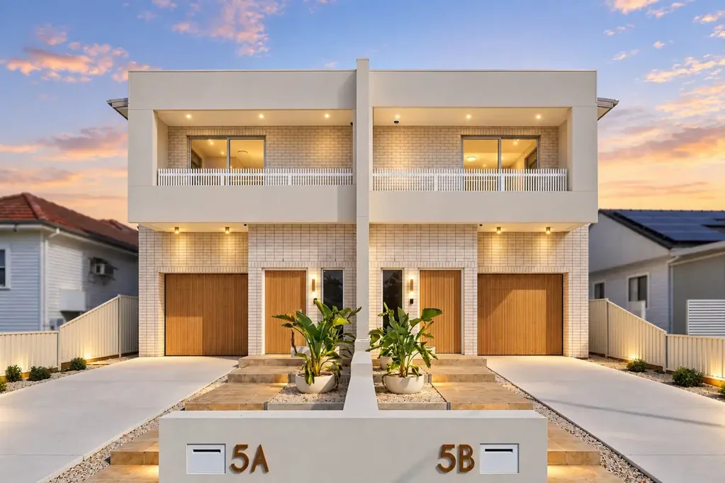 Chester Hill 5બેડરૂમ BRAND NEW MASTERPIECE.