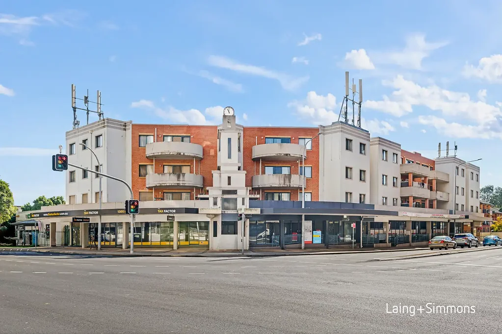 Merrylands 2房 宽敞两卧室公寓，日常吸引力非凡 Spacious Two-Bedroom Apartment with Exceptional Everyday Appeal