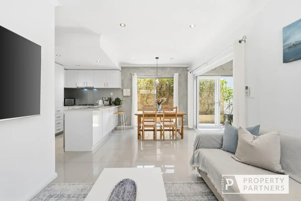 2/71 Abbett Street, Scarborough, WA 6019