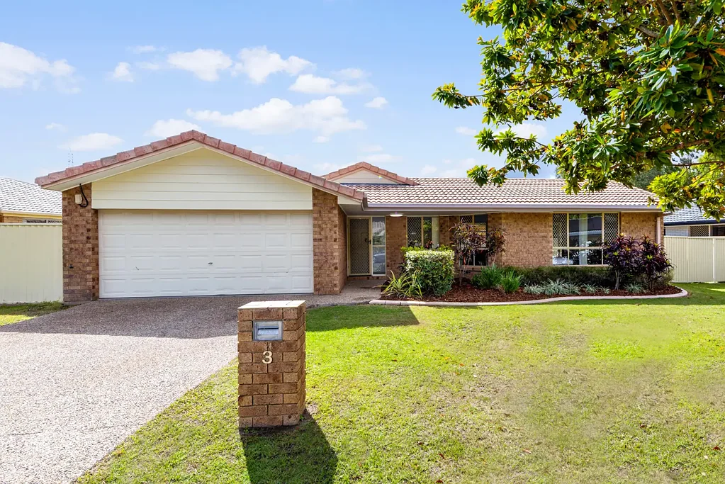 Robina 3 Bedroom Prime Robina Location | Cherished Single-Level Living