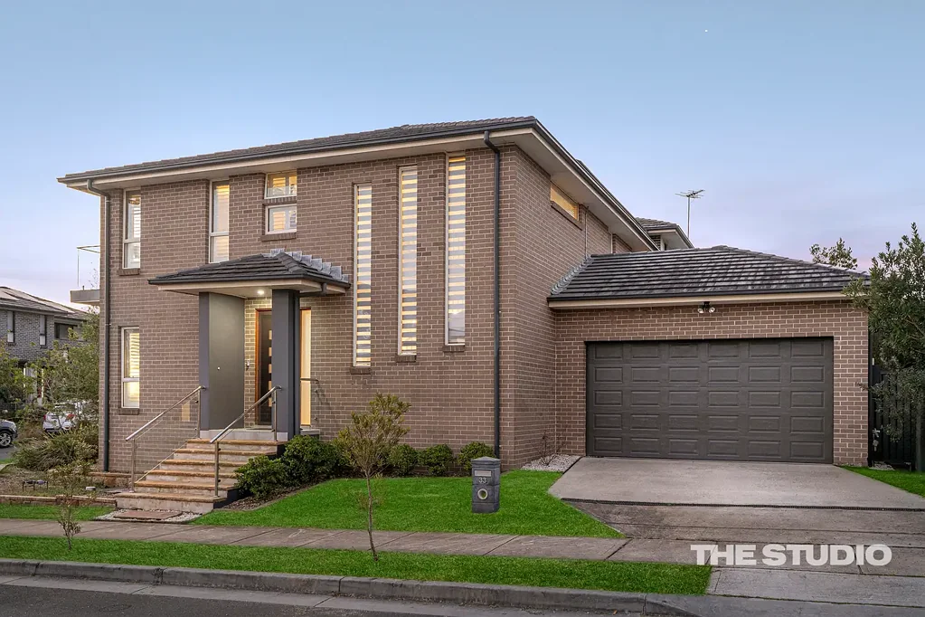 North Kellyville 5 Bedroom Custom Built, Premium Inclusions in Desirable Corner Lot - Perfect First Home or Investment!