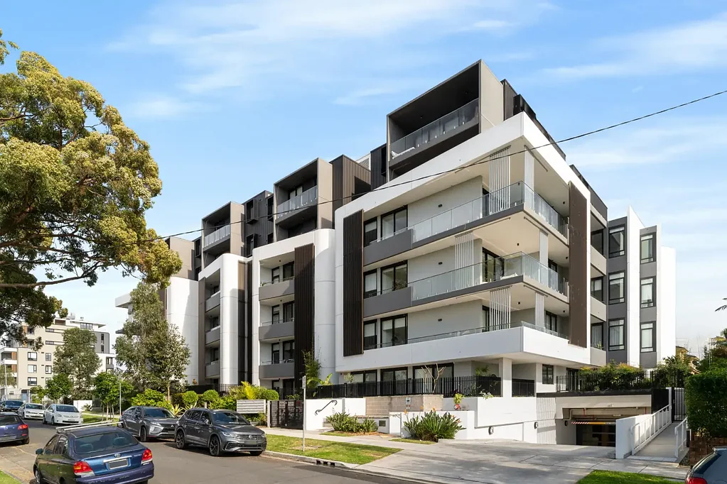 Beverley Park 2ਬੈੱਡਰੂਮ Bright East-Facing Apartment with Style and Space