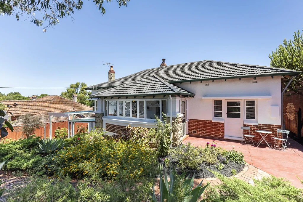 Mount Lawley 3બેડરૂમ Charming Family Home in the Heart of Mount Lawley - Offers Invited!