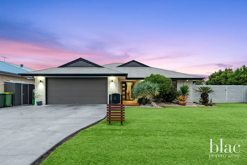 Warner 4 Bedroom The Ultimate Family Entertainer - Elevated, Private & Packed with Extras!