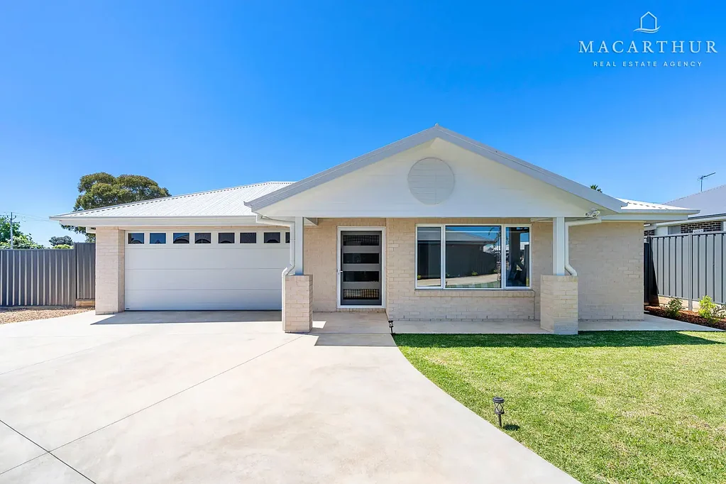 12 Flintwood Street, Forest Hill, NSW 2651