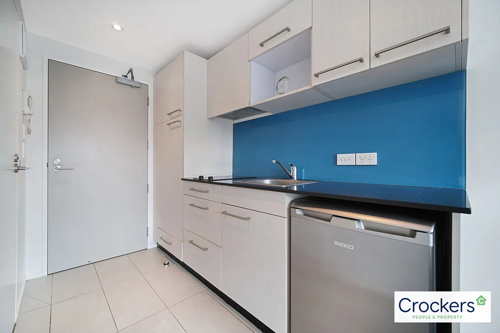 Trendy Studio Architecturally Designed and Built in Eden Terrace