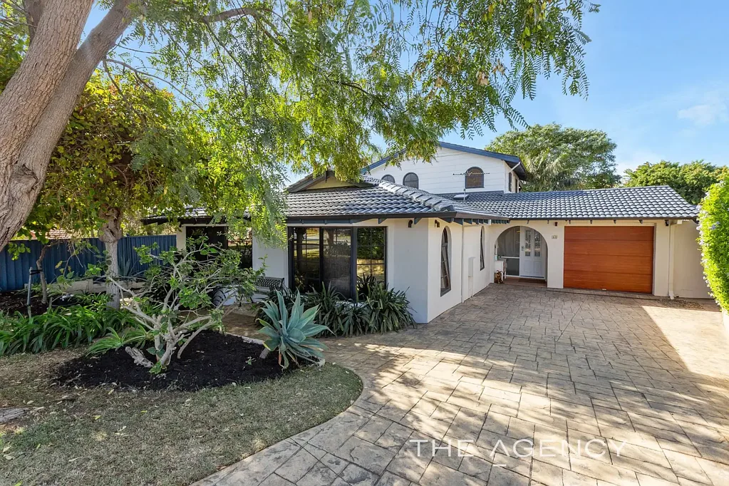 10 Lindsay Way, Padbury, WA 6025