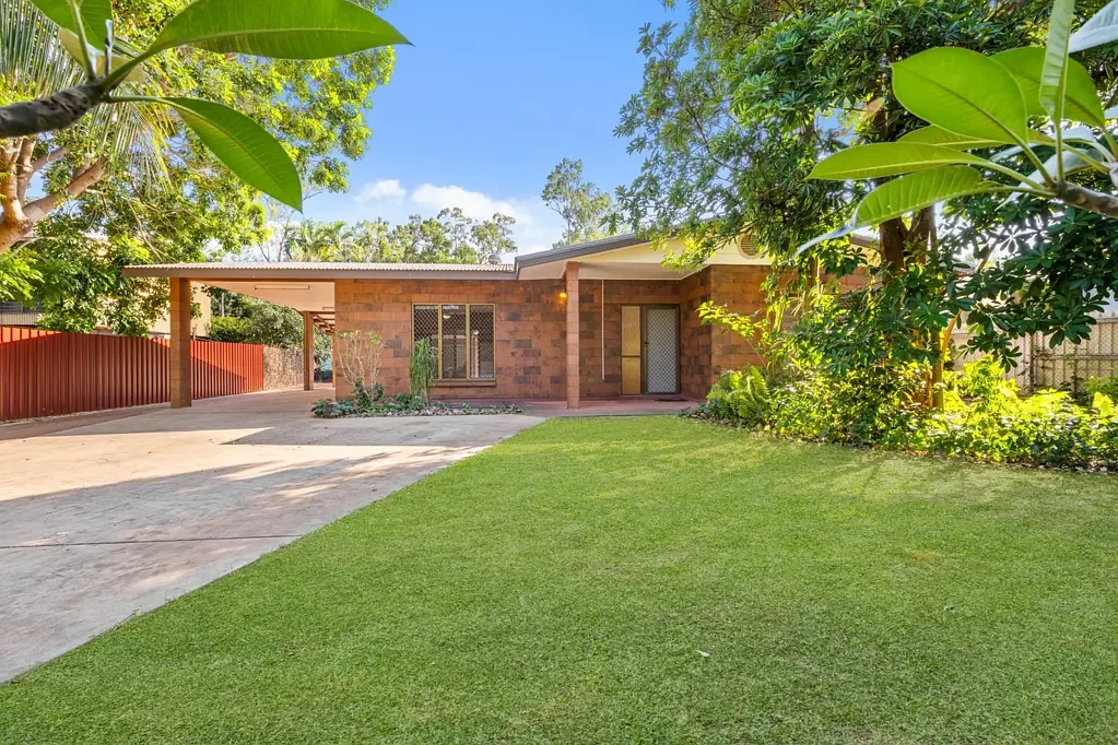 Woodroffe 5chambre Spacious Family Living with Pool, Shed & Outstanding Convenience