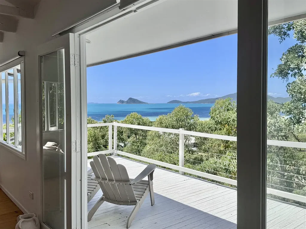 Hideaway Bay 2 Bedroom OCEAN VIEW TREETOP HOME IN HIDEAWAY BAY
