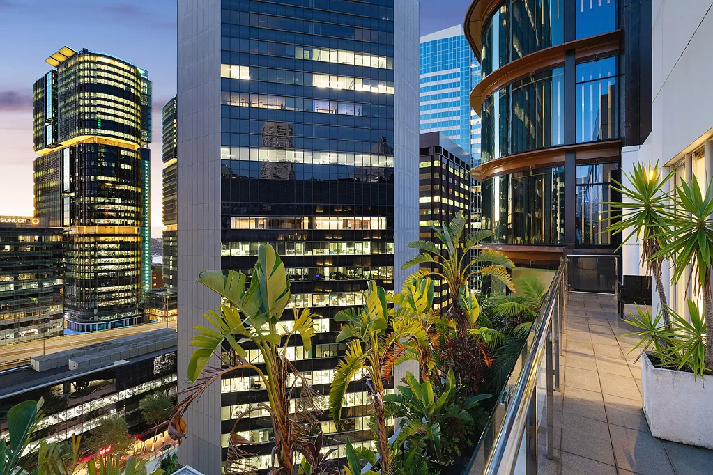 Sydney 2Zimmer Luxury penthouse offering exclusive city lifestyle