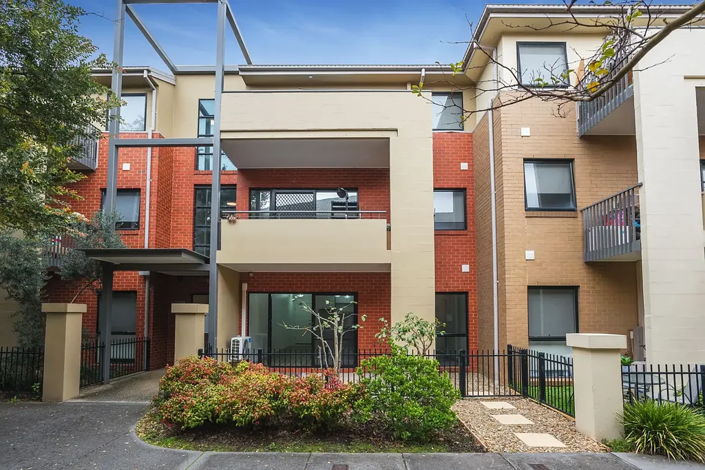 Clayton 2Habitaciones Ground Floor Gem in Quiet Clayton Community
