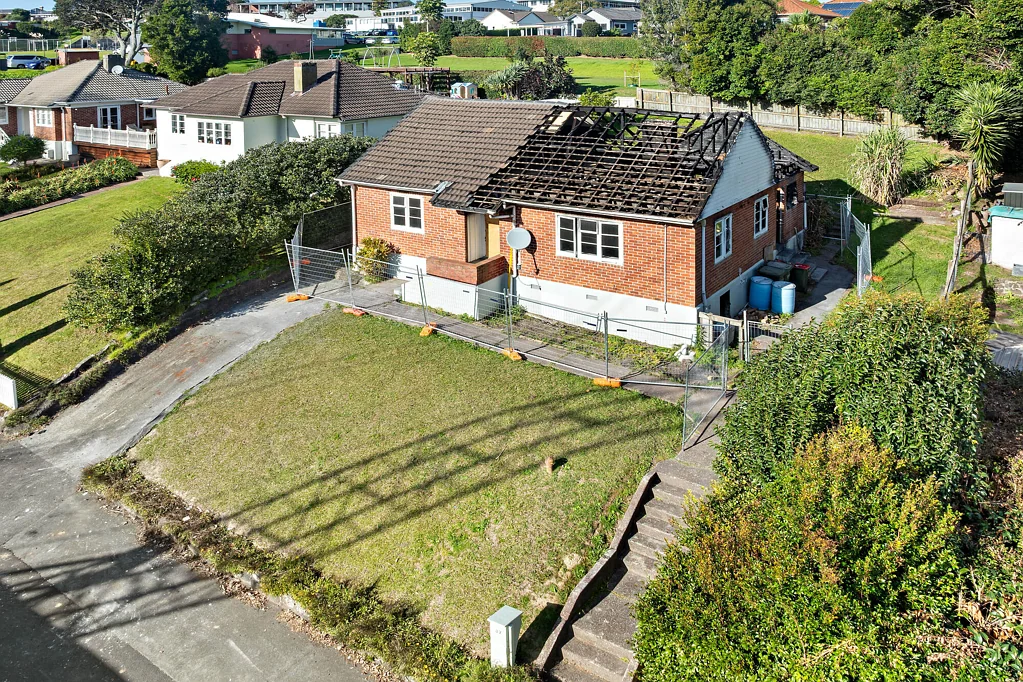 Ponsonby 3غرفة نوم Fire damaged property on 591sqm
