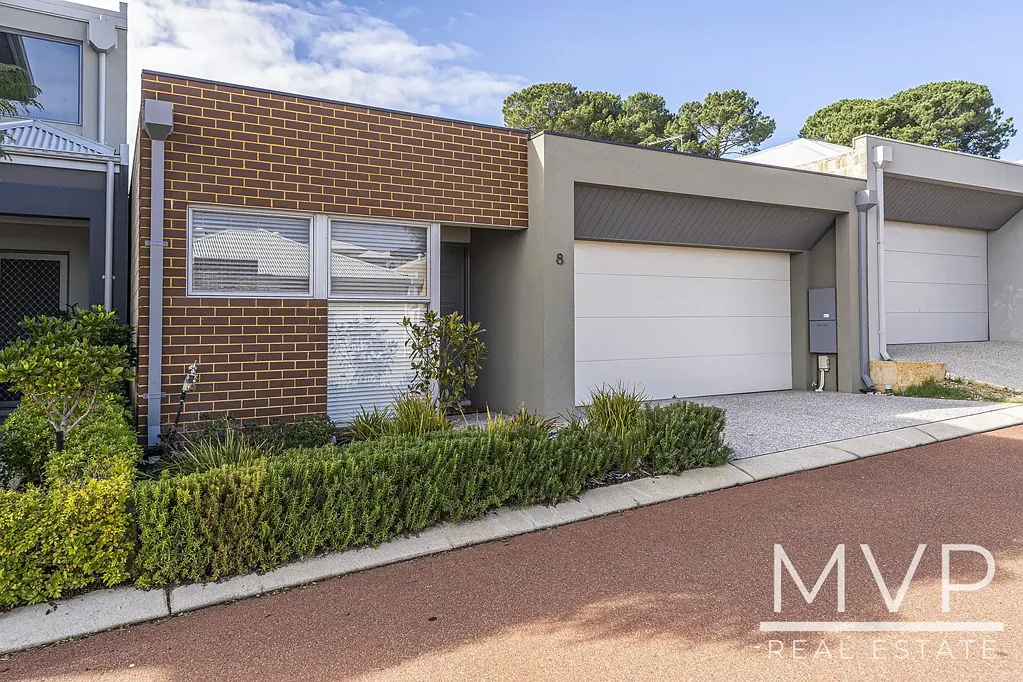 8 Botanical Place, Kardinya, WA 6163