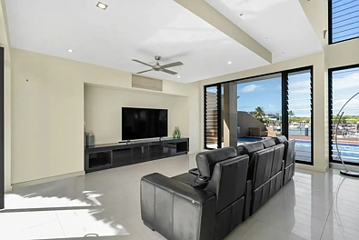 Silid Pahingahan - 39 Harbour Drive, Trinity Park, QLD 4879