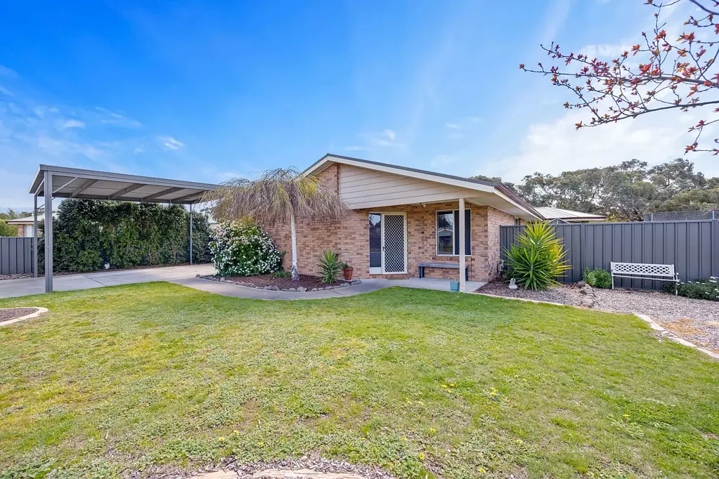 11 Redgum Drive, Ararat, VIC 3377
