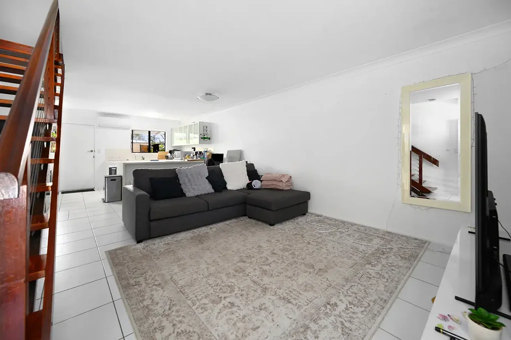 7/20-22 Central Street, Labrador, QLD 4215