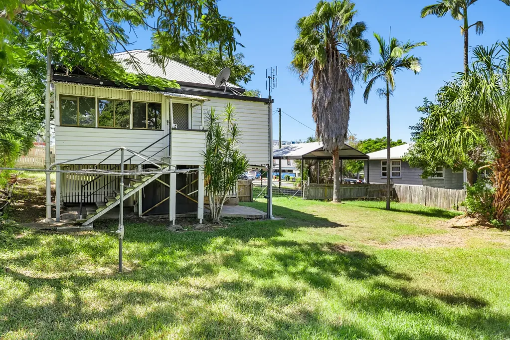 20 Quarry Street, The Range, QLD 4700