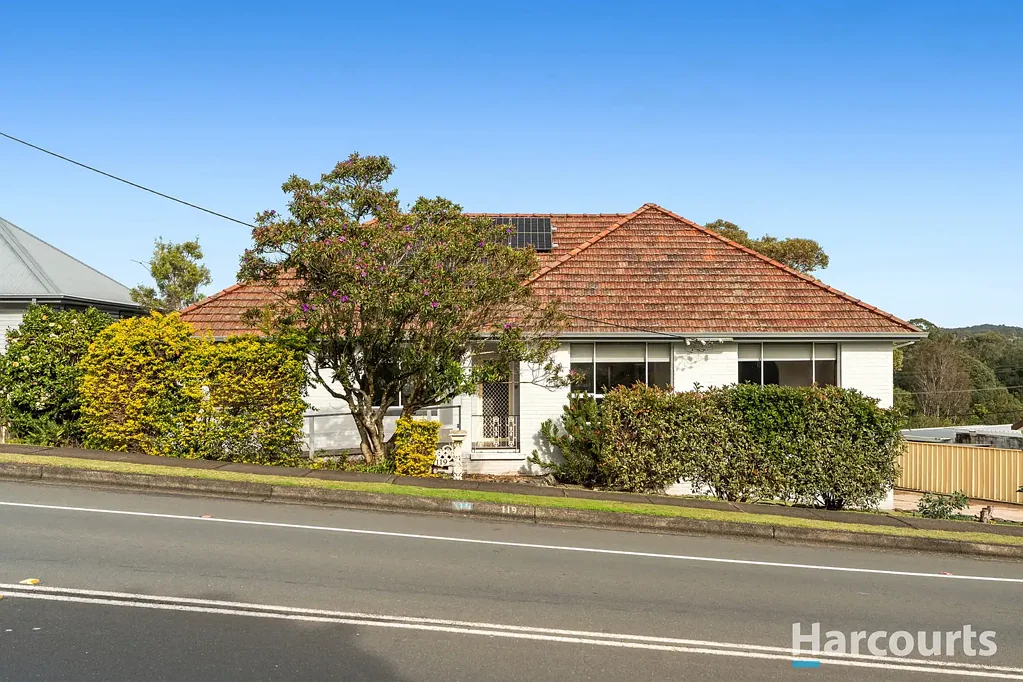 Cardiff 3침실 Updated and spacious with a big backyard and plenty of garaging