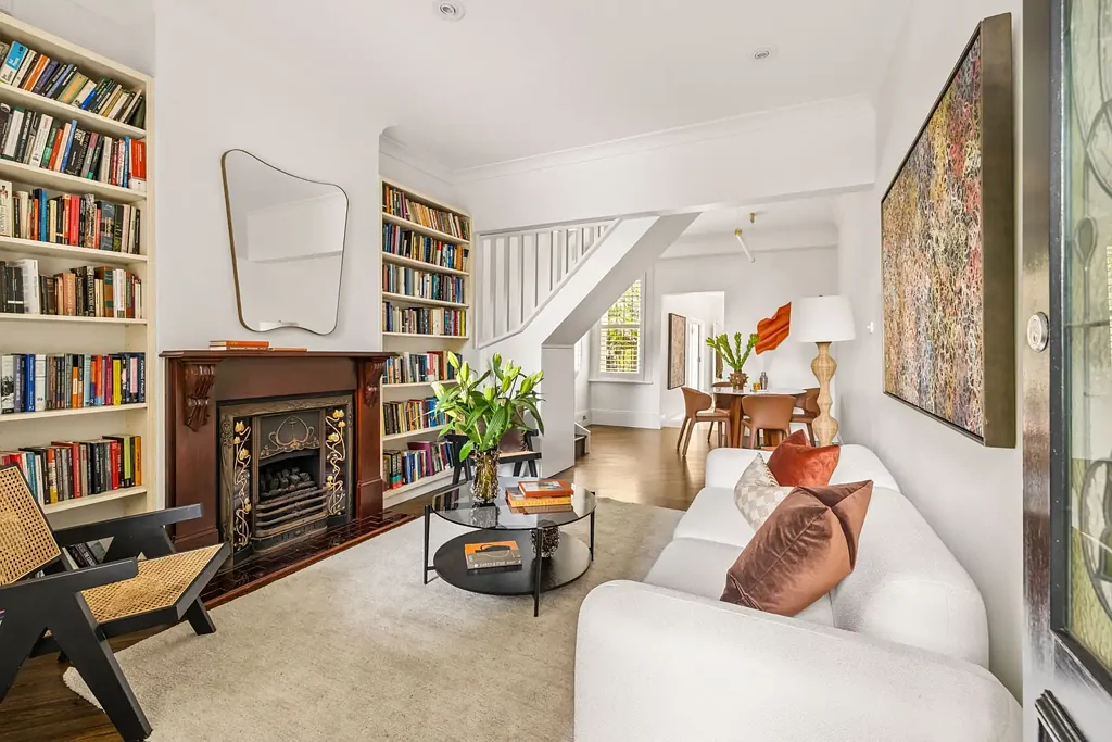 Redfern 3ห้องนอน Laneway sanctuary of light, soul and indoor/outdoor flow