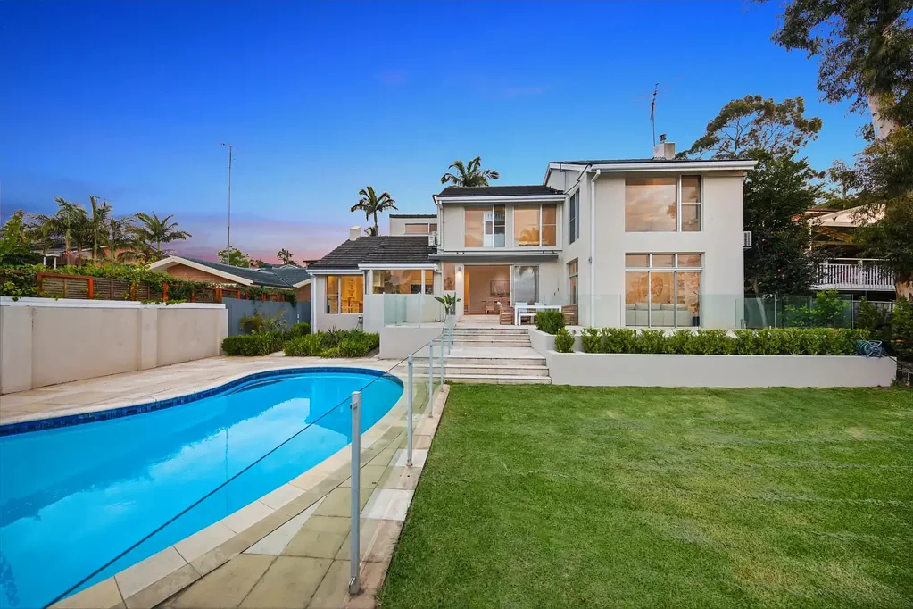 Sophisticated Living on an Exceptional Scale