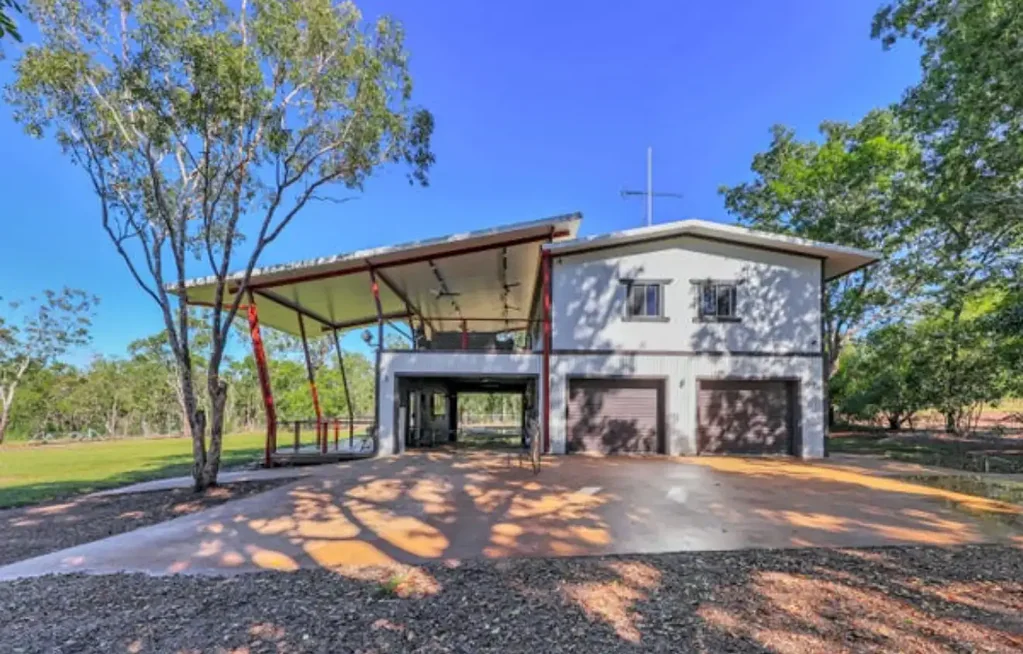 Grand Rural Residence