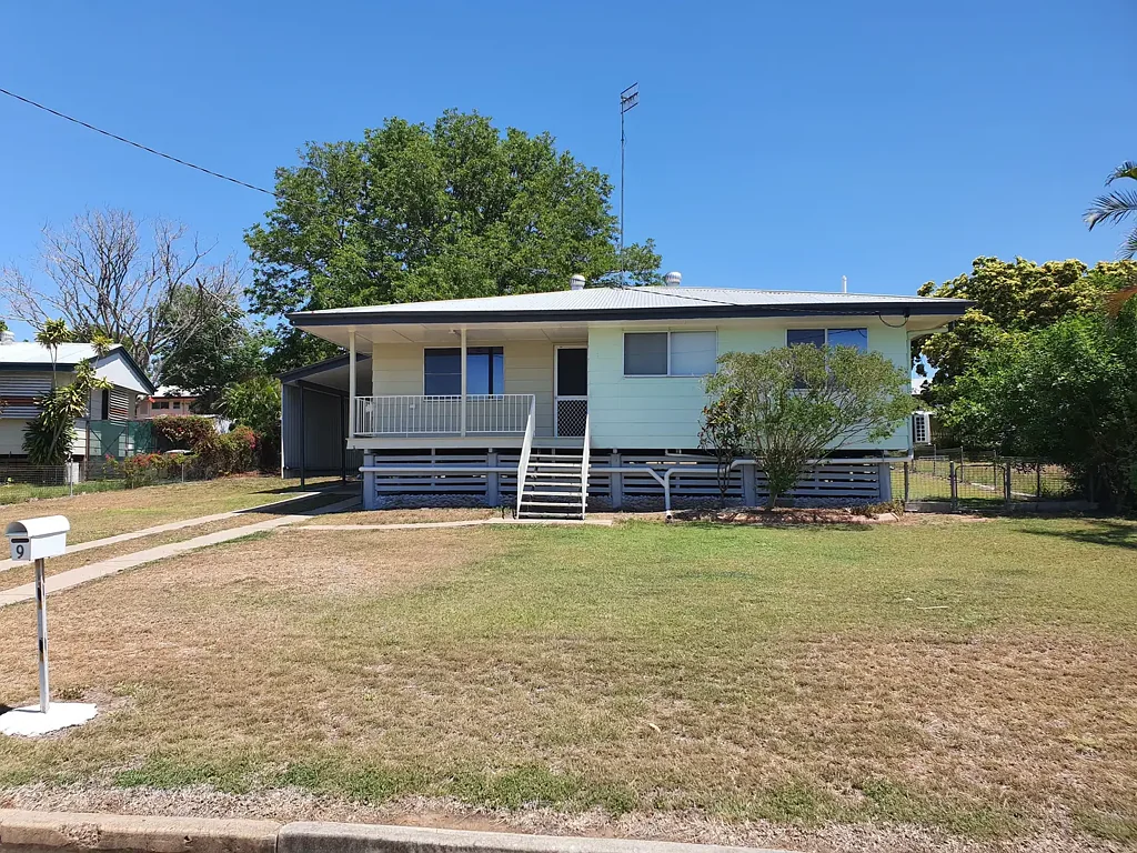 Moura 3બેડરૂમ INVESTMENT OPPORTUNITY | Renovated Home with Corporate Tenancy in Place