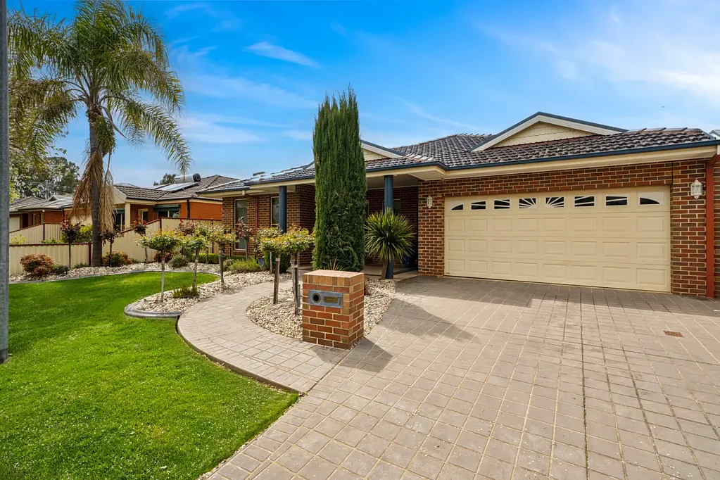 Tatura 3房  Impressive Living with Space, Comfort & Shedding