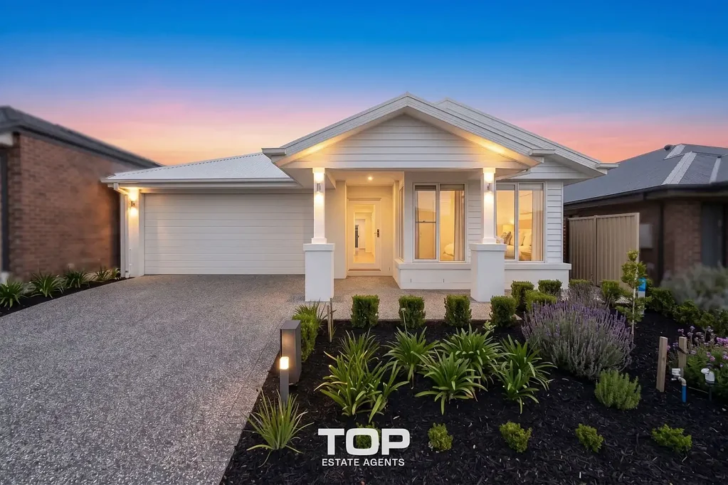 Nar Nar Goon 4 Slaapkamer A Perfect Blend of Style, Space & Comfort with Scenic Views (Brand New built by Simonds Homes)