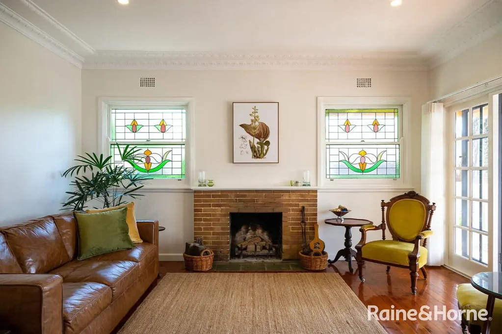 Berry 5 Bedroom Perfectly Positioned Dual Occupancy Investment Opportunity!