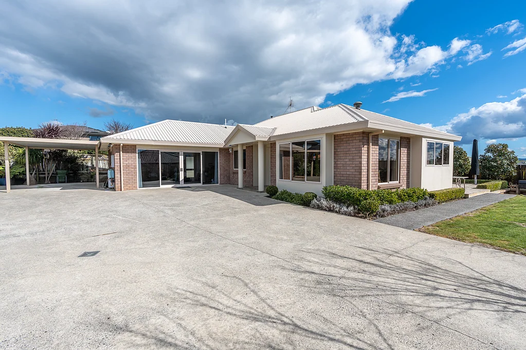 38 Bartholomew Drive, Grandview Heights, Hamilton, Waikato