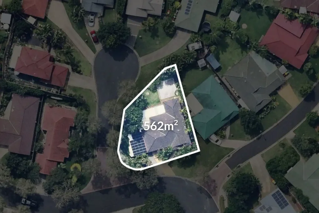 Seventeen Mile Rocks 3房 拥有双街入口的轻松家庭生活 Relaxed Family Living with Dual Street Access