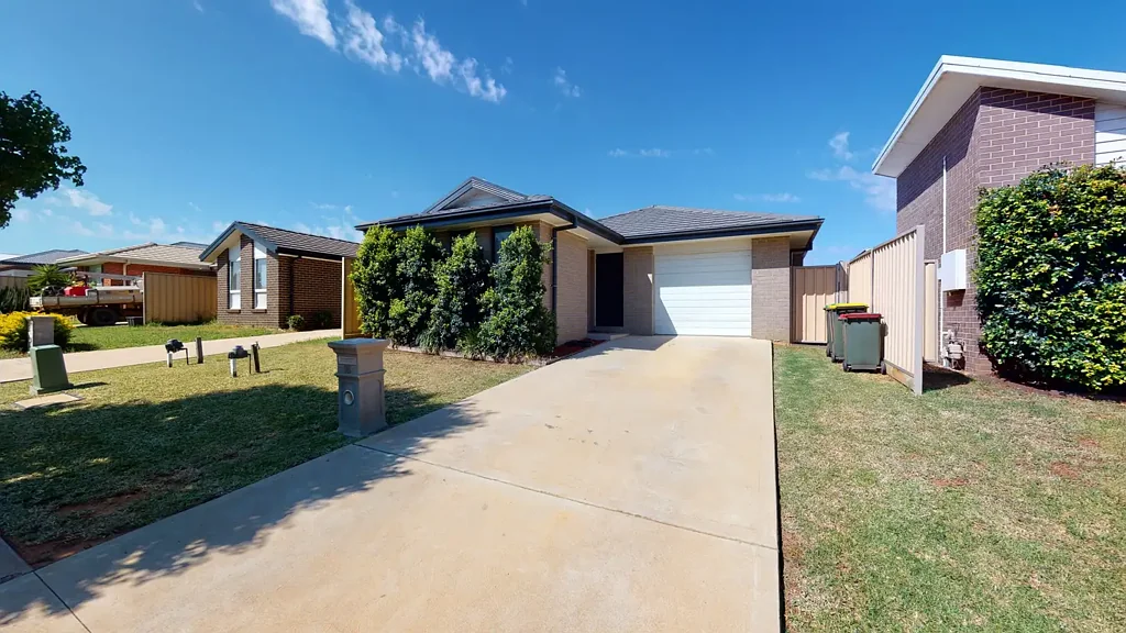 Four bedroom family home in South