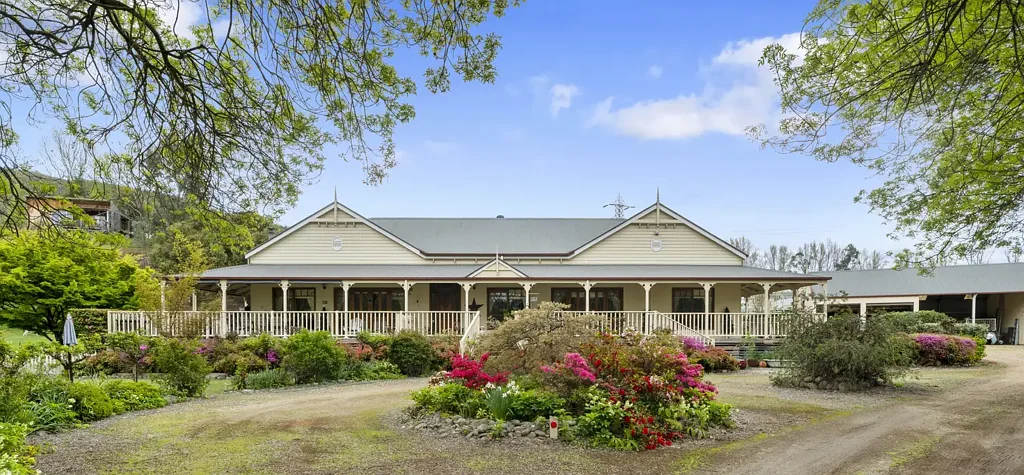 Bright 4房  Private Oasis in the Heart of Bright