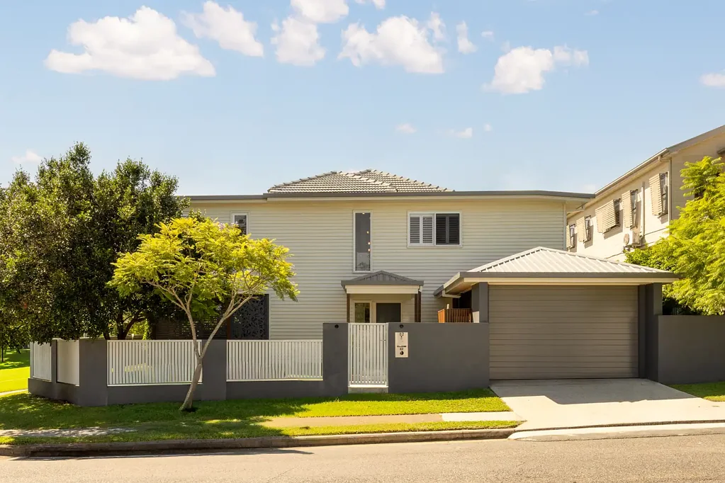 62 Temple Street, Coorparoo, QLD 4151
