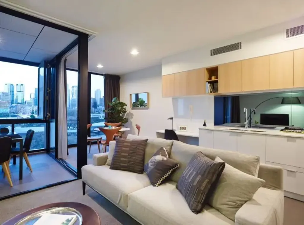 Unmatched City & River Views in South Brisbane�s Best Location