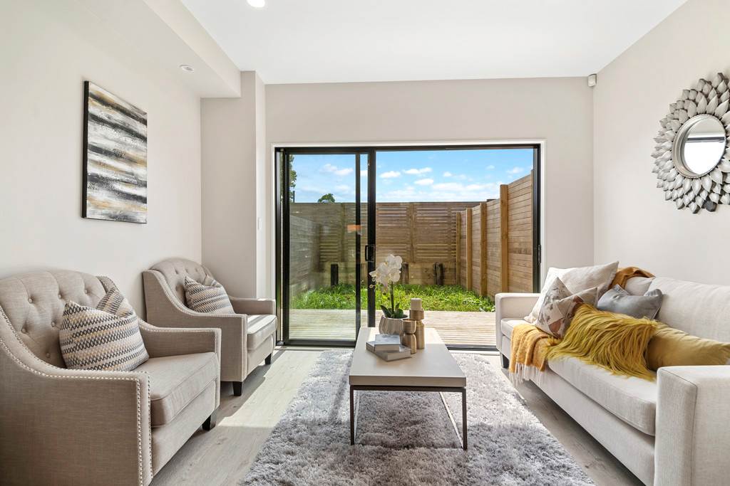 2/200 Sunnynook Road, Totara Vale