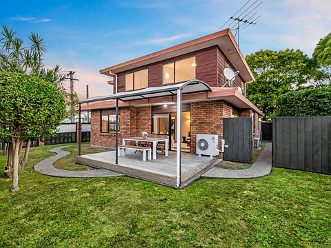 Greenlane 4房  Last chance - All offer in by 25th May!