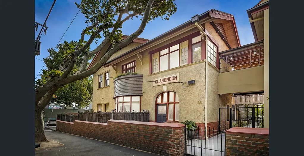 Charming Art Deco Apartment with Private Courtyard in the Heart of St Kilda