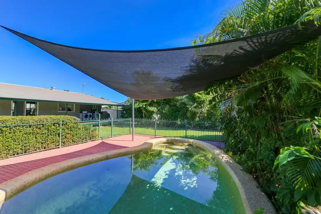 Woodroffe 3房  PRIVATE TROPICAL POOLSIDE LIVING