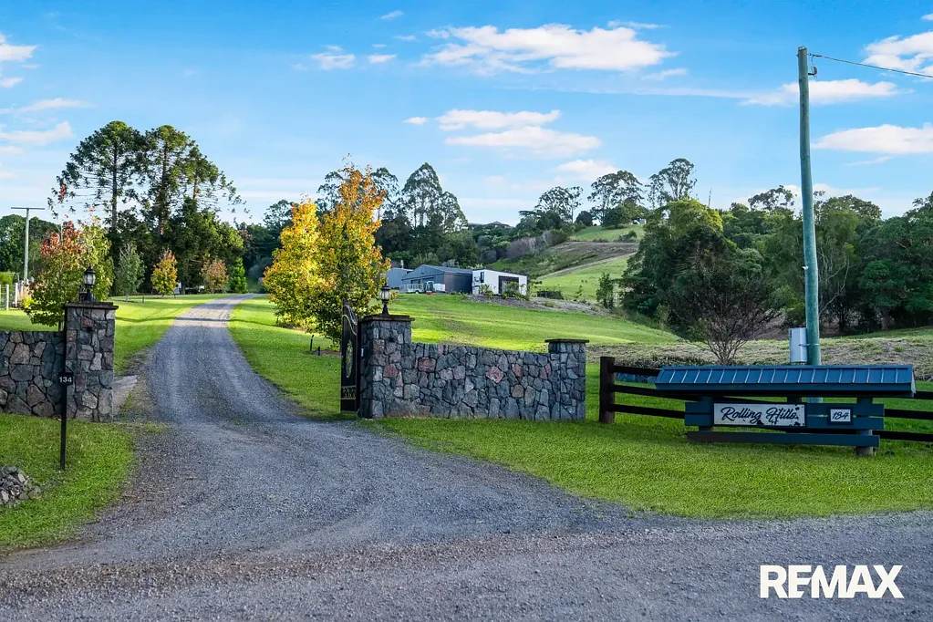 Dulong 2房  Elevated Hinterland Acreage with Shed, Dams and Expansion Potential
