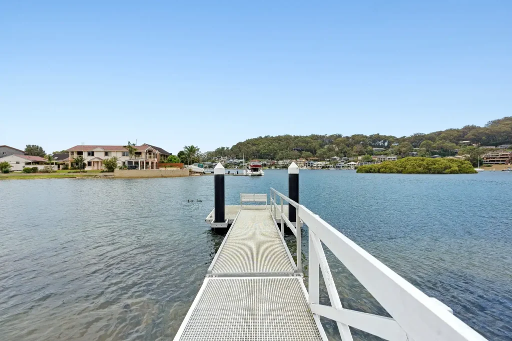 St Huberts Island 3房  North Facing Waterfront with Open Water Views