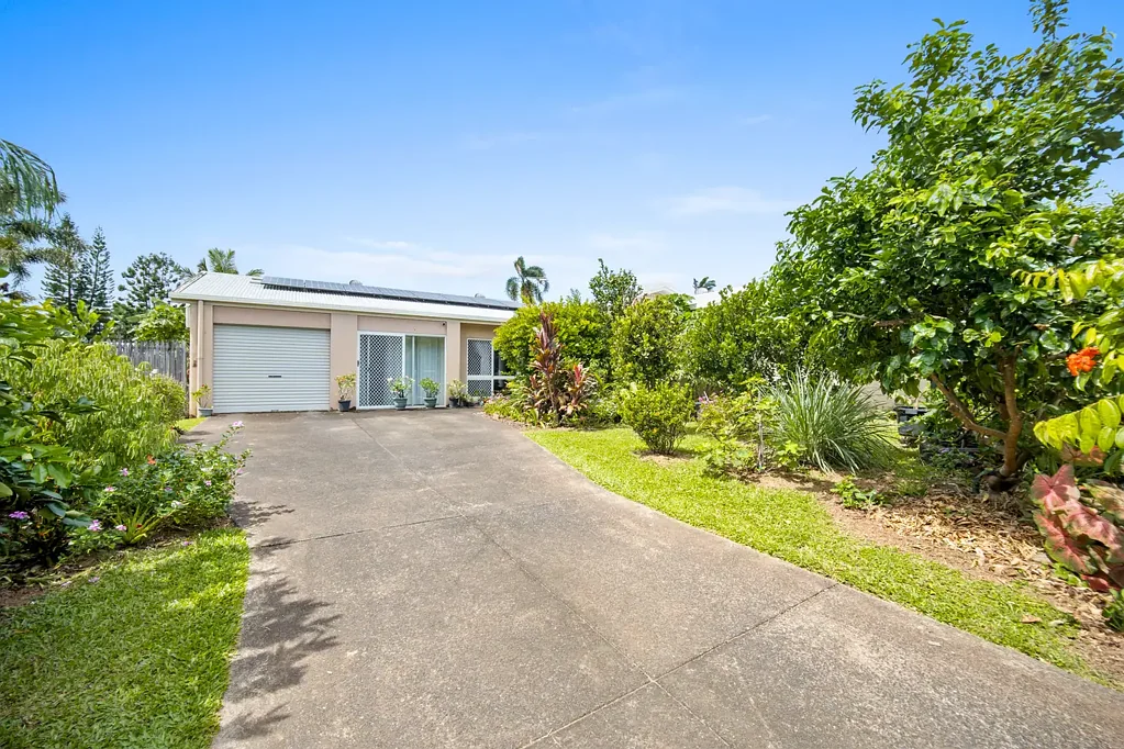 Bentley Park 5Zimmer CALLING ALL GREEN THUMBS - STUNNING 5-BEDROOM FAMILY HOME